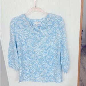 Women’s pullover top